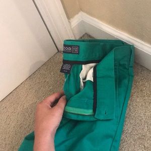 Izod green men’s pants